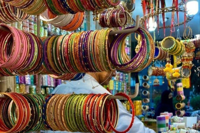 Zakupy w Delhi – wycieczka autem z przewodniczkąZakupy w Delhi – tylko przewodnik