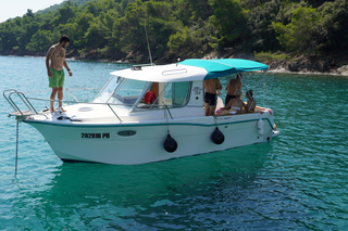 Zadar: Boat Tour with Snorkeling Gear and Drinks