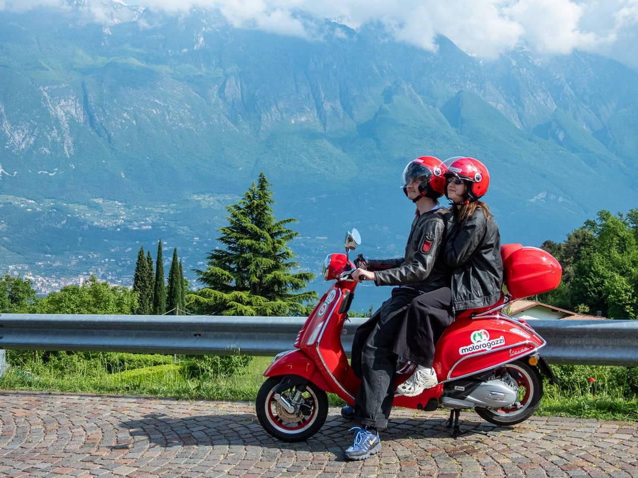 Riva del Garda: Vespa-Tour auf eigene Faust am Gardasee