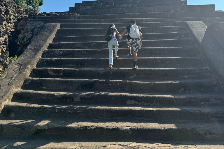 Mayan Pyramids & Lake Coatepeque: All-Inclusive Tour