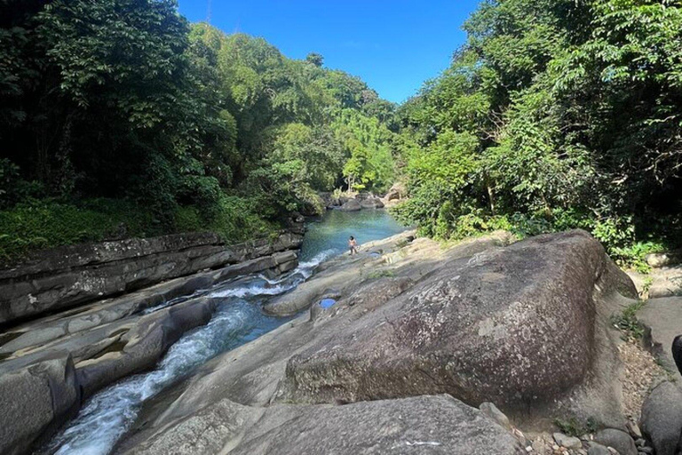 San Juan : Excursion au toboggan aquatique et aux chutes d'eau d'El Yunque avec collations