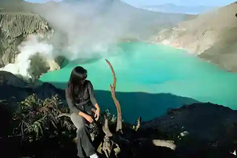 Ijen Crater: Blue Fire Hiking Adventure Departure from Bali