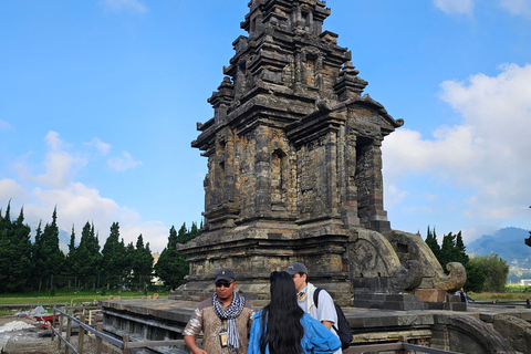 Från Yogyakarta: Dieng-platån &amp; gastronomitur &amp; transferFrån Yogyakarta: Dieng-platån &amp; gastronomi-tur &amp; transfer