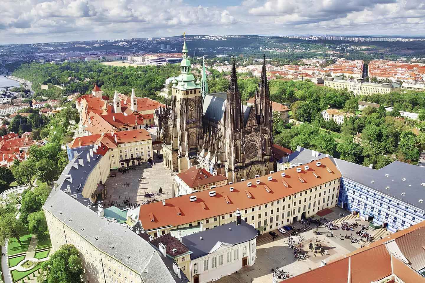 Prague: Prague Castle Skip-the-Line Ticket with Audioguide