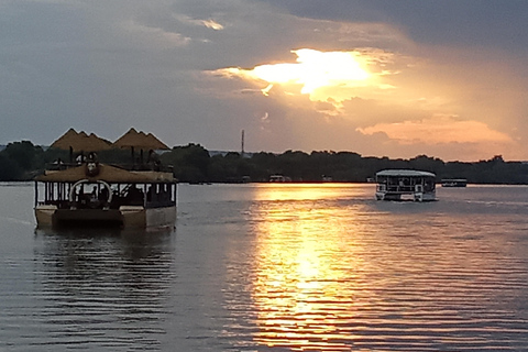 Croisière au coucher du soleil sur le Zambèze