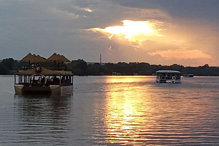 Croisière au coucher du soleil sur le Zambèze