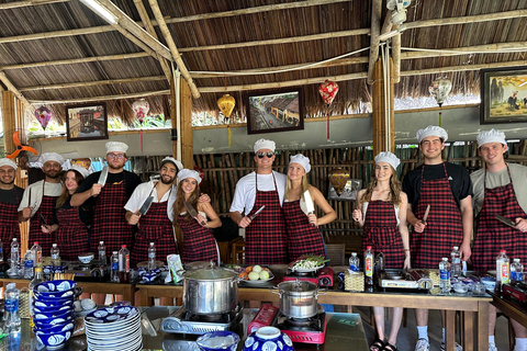 Hoi An: Market -Cooking Class Pho Beef & Dancing Basket Boat HA Happy: Black & White Coffee Making Class Without Pick up
