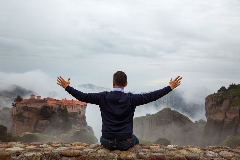 Athene: Meteora Kloosters & Grotten Dagtrip & LunchoptieGedeelde Tour in het Engels met bustransfer en lunch