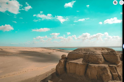 From Cairo: 4x4 Desert Safari, Waterfalls & Magic Lake Shared Tour: Wadi El Rayan, Magic Lake & Lake Qarun, Jeep