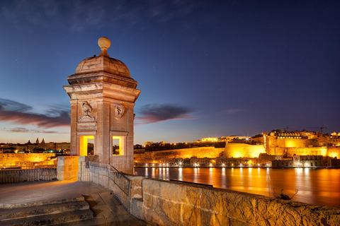Sliema: Fernandes Fireworks Festival Cruise w/ Dinner+Drinks Without Transportation