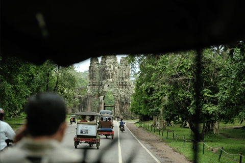 Siem Reap : Private Tuk-Tuk Tour of the Magnificent Temples.