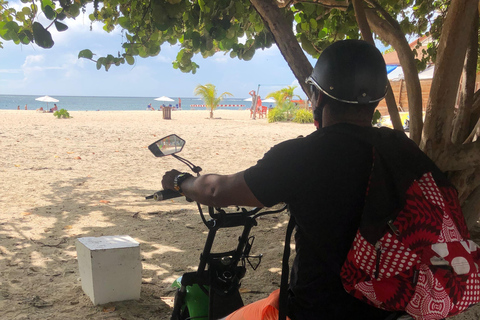 Aruba: Sunset Electric Scooter Tour with Bar Stops