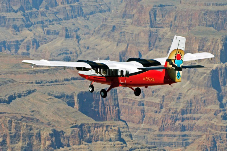 Vegas: Grand Canyon flygplan, helikopter och båt tur