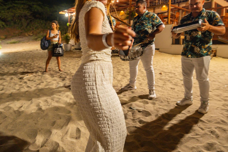 Santa Marta: Sunset White Party Catamaran & Beach Club