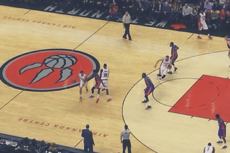 Toronto: biglietto per la partita NBA dei Toronto Raptors alla Scotiabank ArenaPosti a sedere economici