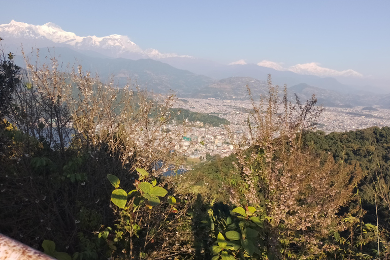 Passeio de meio dia pela cidade de Pokhara com motorista em carro particular