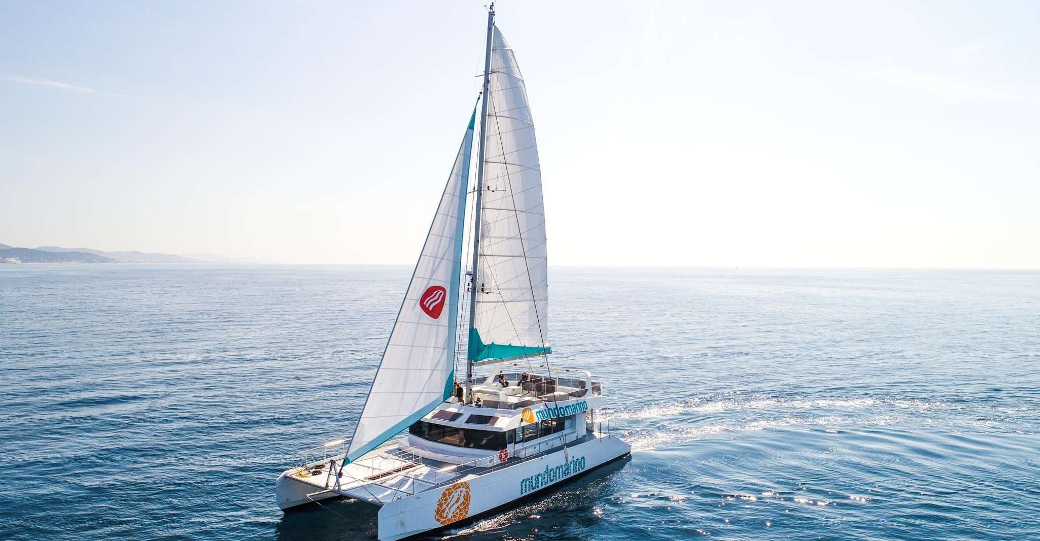 Malaga, Catamaran Nariling Cruise avec natation et DJ en option - Housity
