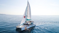 Malaga, Catamaran Nariling Cruise avec natation et DJ en option - Housity