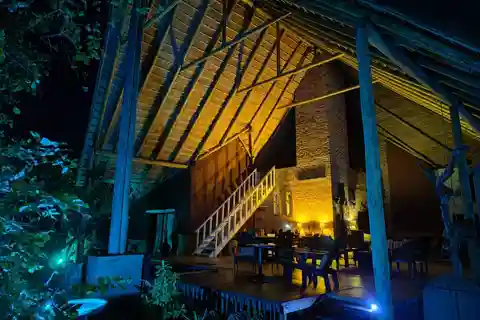 Mid-Range 5 Day all-inclusive Kruger& Panorama Tour from JHB