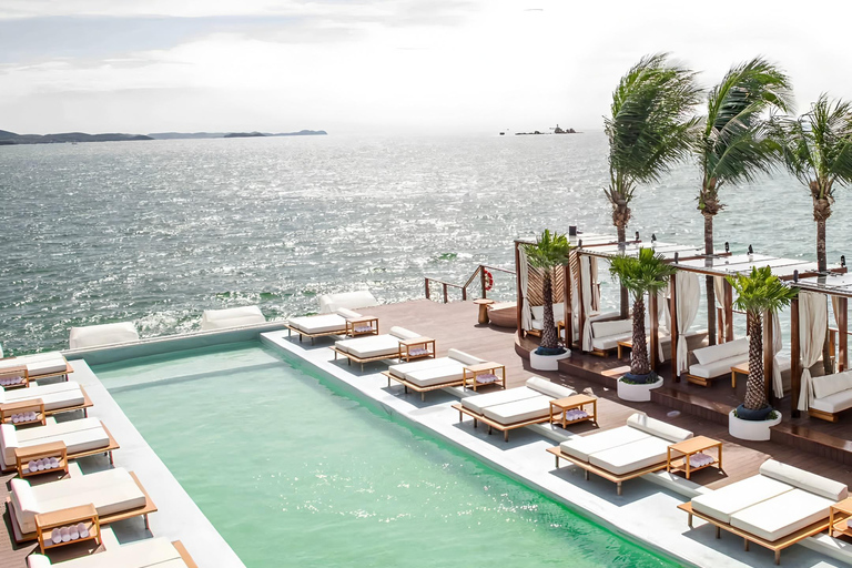 Pattaya: Sina Beach Club Entry Ticket
