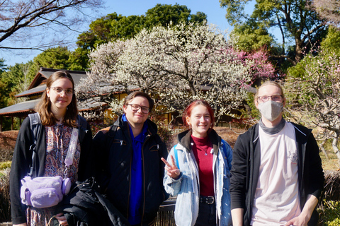 Tokyo: Imperial Palace History Walking Tour