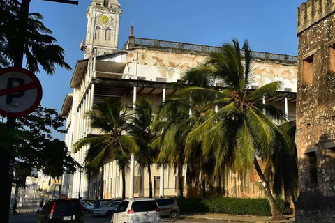 ZANZIBAR: Kryddodling, Stone Town-rundtur och Makachu DiversPRIVAT TUR TRANSFER INGÅR EJ