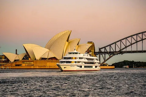 Sydney: Middagskryssning i hamnen med 3-, 4- eller 6-rättersmeny