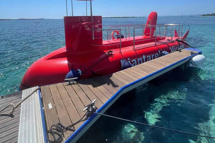 Ausflug mit dem Unterwasserboot im Archipel der Lavezzi-Inseln. Foto: GetYourGuide Ausflug mit dem Unterwasserboot im Archipel der Lavezzi-Inseln. Foto: GetYourGuide