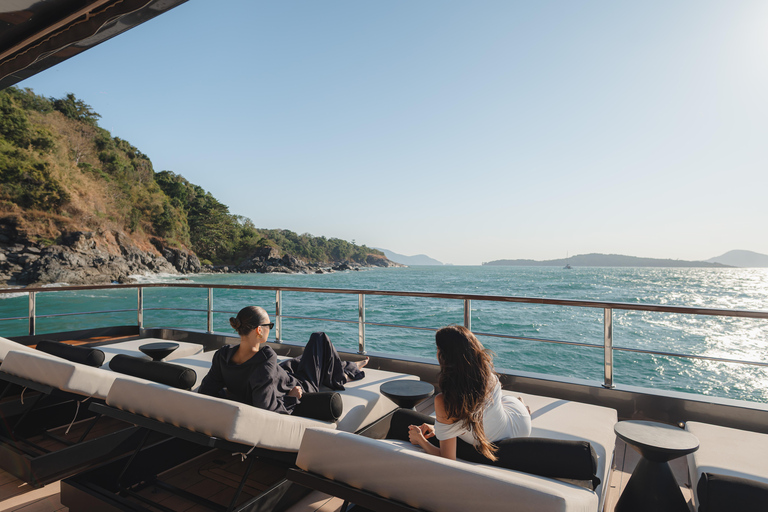 Phuket:Phi Phi Island with Buffet & DJ Party by Noah Yacht