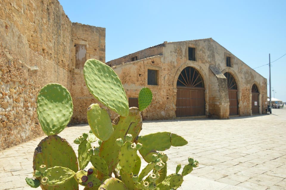 De Catania, Siracusa, Ortigia, Marzamemi tour guiado por áudio - Hizvo
