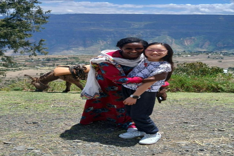 Addis Ababa: Women-Led City Tour with Lunch & Coffee
