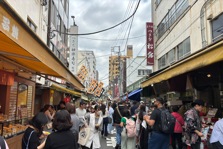 Avventura al Mercato Esterno di Tsukiji con delizie di gusto