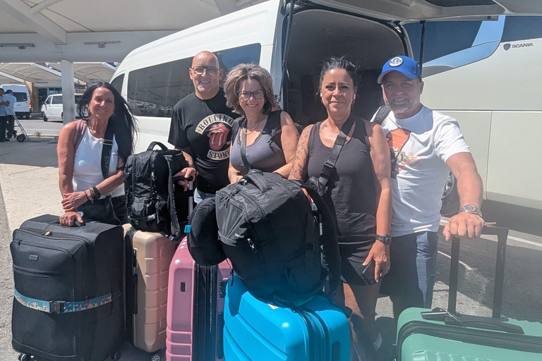 Cancun: Prywatny transfer z lotniska do strefy hotelowejLotnisko Cancun - strefa hotelowa Cancun w obie strony