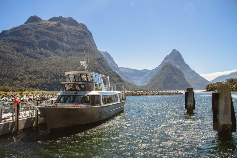 Von Queenstown aus: Milford Sound Cruise und Scenic Drive