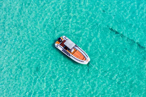 Cagliari: boat tour of the heavenly beaches, food & drinks
