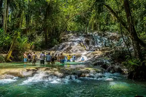 Ocho Rios: Dunn's River Falls Klimmen en Zipline Avonturen