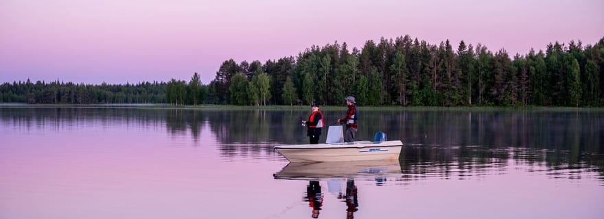 Ranua : excursion en bateau de pêche avec un guide de la région