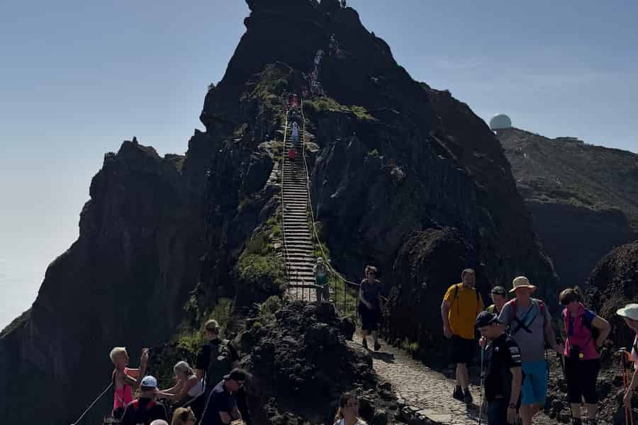 Madeira: Pico do Arieiro: „Stairway to Heaven“-Erlebnis. Foto: GetYourGuide Madeira: Pico do Arieiro: „Stairway to Heaven“-Erlebnis. Foto: GetYourGuide