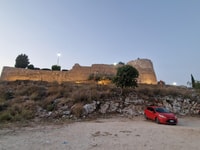 Sarande-Gjirokaster Tour,Blue Eye,Lekursi Castle - Housity