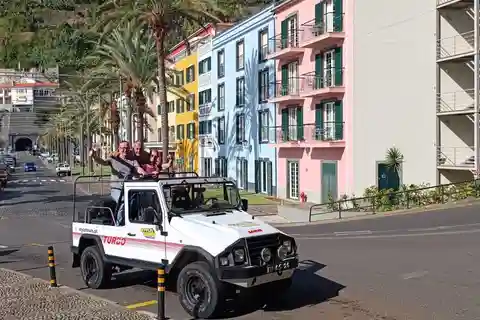 THE AMAZING OFF ROAD BBQ PICNIC CABLE CAB TOUR