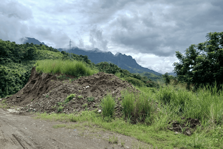 Wycieczka półdniowa do wioski Nalesutale z wędrówką po lesie deszczowymOdbiór z hoteli Fiji Marriott/Lautoka/Lautoka Wharf