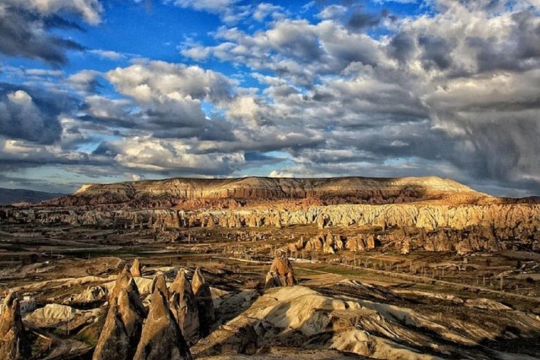 Visite de luxe de la Cappadoce avec un guide local historien