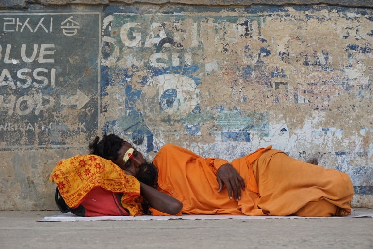Visite à pied du patrimoine et de la spiritualité de VaranasiVisite guidée spirituelle et patrimoniale de Varanasi