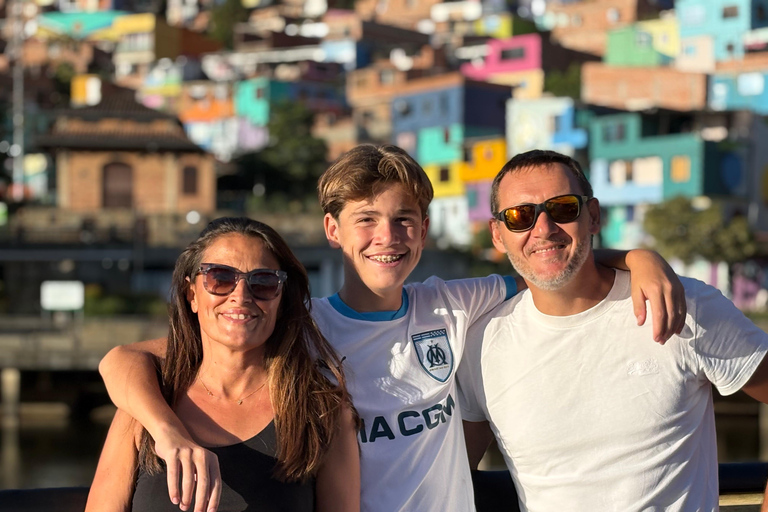 麦德林：乘坐缆车城市观光和隐藏的街头艺术麦德林：乘缆车城市观光和隐秘街头艺术