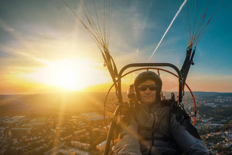 Vang Vieng Cloud Walk:Hot Air Balloon and Paragliding Flight Hot air balloon in the morning, paragliding in the afternoon