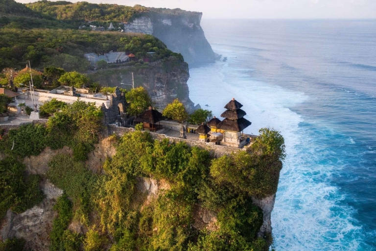 Bali: Parasailing, Jet Ski, Bananenboot & Uluwatu-Tempel