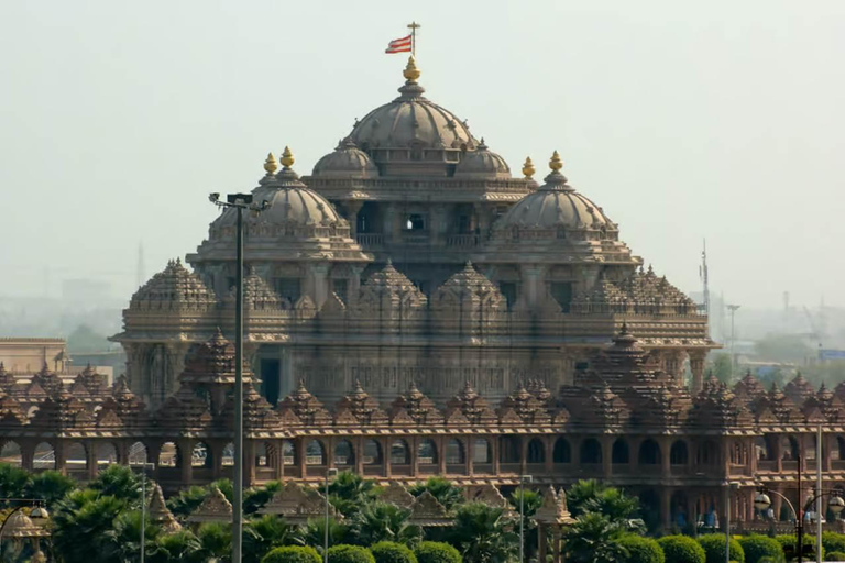 Delhi: Akshardham Temple Tour with Water & Light Show by Car Akshardham Water & Light Show with Old Delhi Tour