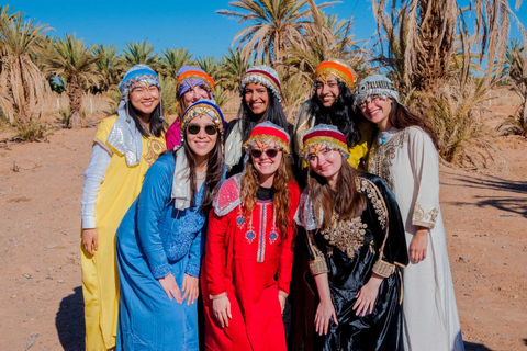 Z Fezu do Marrakeszu: 2 dni z luksusowym obozem i wycieczką po pustyniOpcja 2: Namiot kempingowy Deluxe (zalecany)