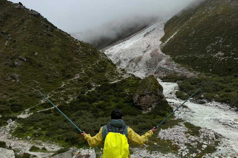 Luxury Everest Base Camp Trek with Helicopter Return 12 Days