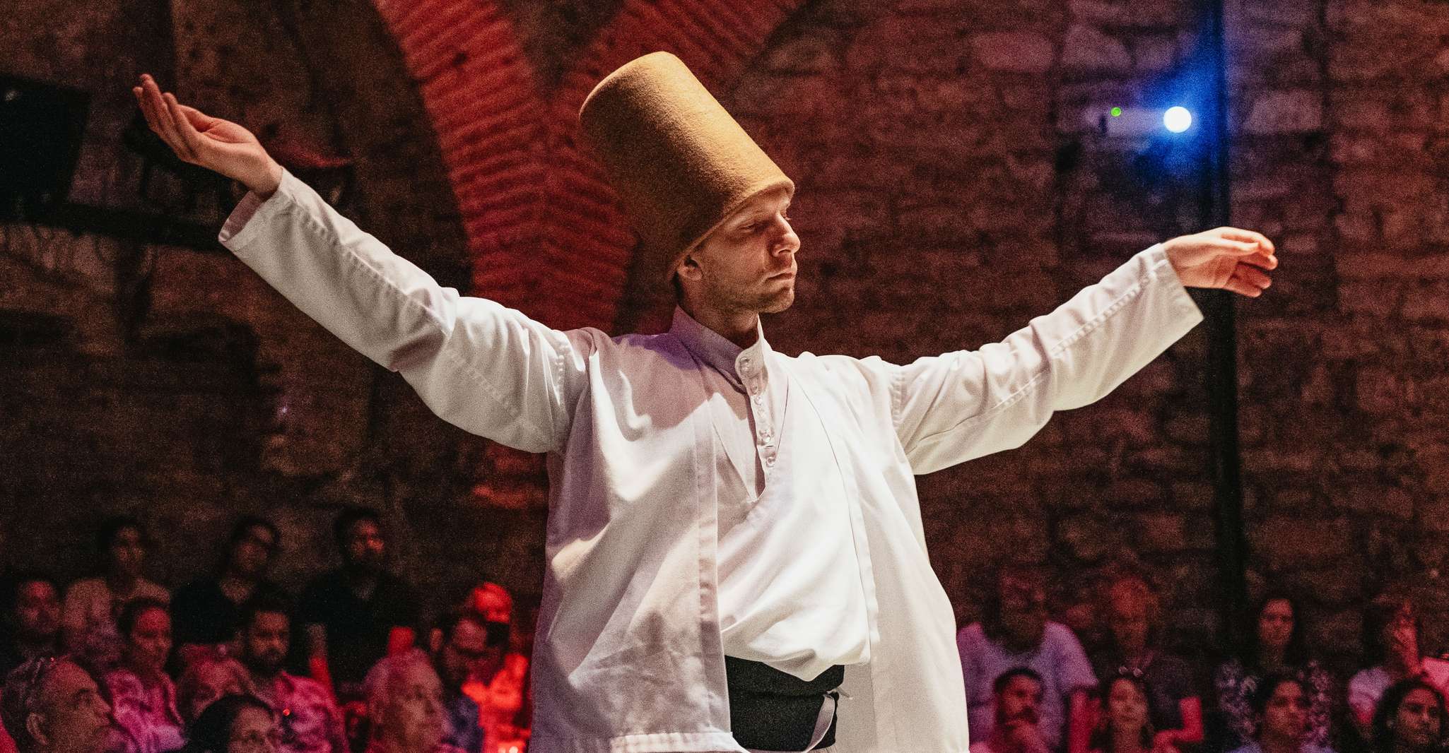 Istanbul, Mevlevi Sema und die Whirling Derwishes Show - Hizvo